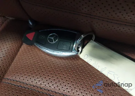 2016 Mercedes-Benz Glc 300 4Matic z USA, uszkodzony, nr VIN WDC0G4KBXGF034840